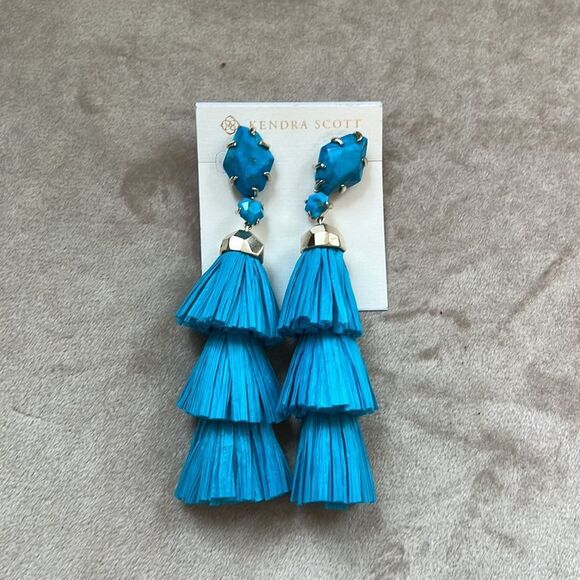 Gorgeous Kendra Scott unique 3-in-1 design, the “Denise” Statement Earrings - Picture 3 of 7